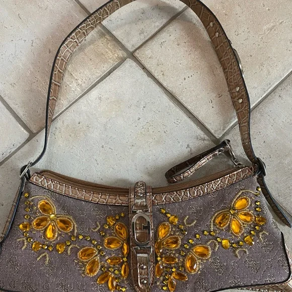 Purse - Picture 2 of 2